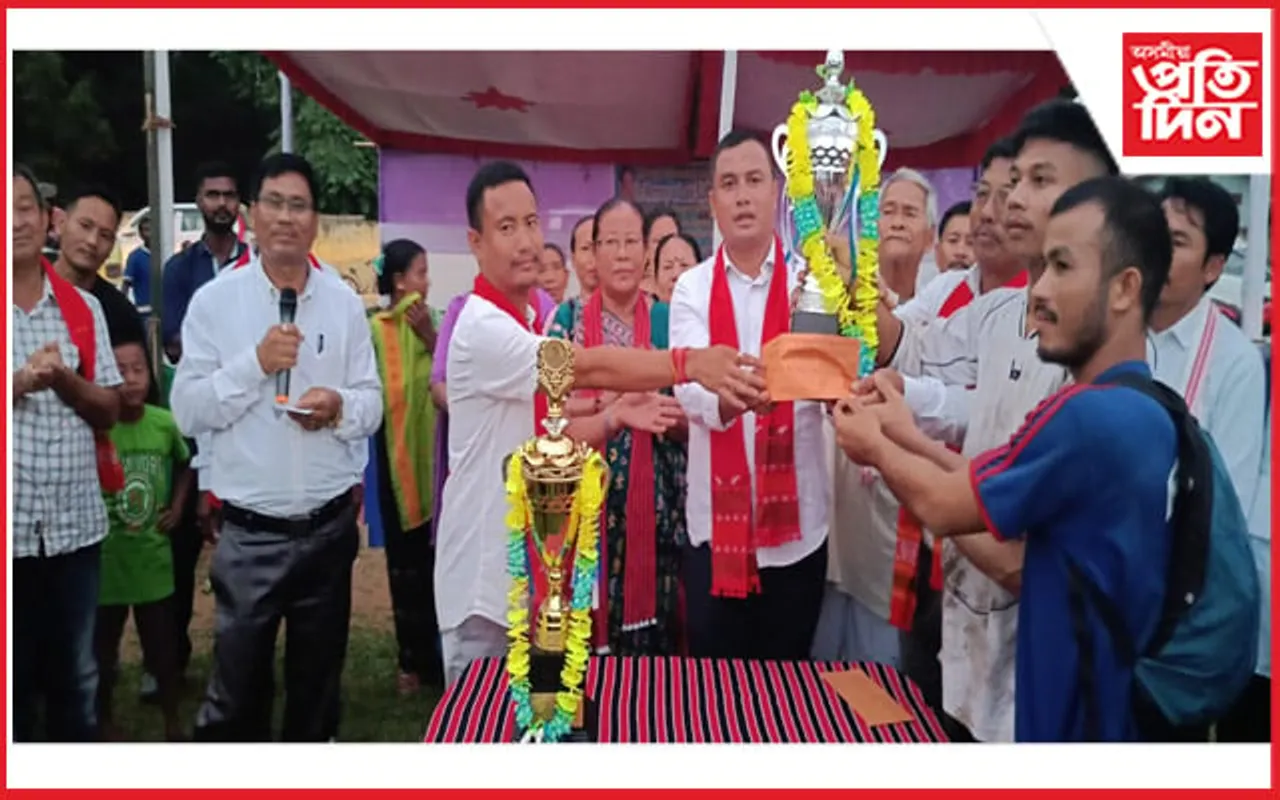 প্ৰাক্তন মন্ত্ৰী ছুম ৰংহাং সোঁৱৰণী ফুটবল প্ৰতিযোগিতাঃ আৰনাম ফাৰ্ ক্লাৱৰ জয় লাভ