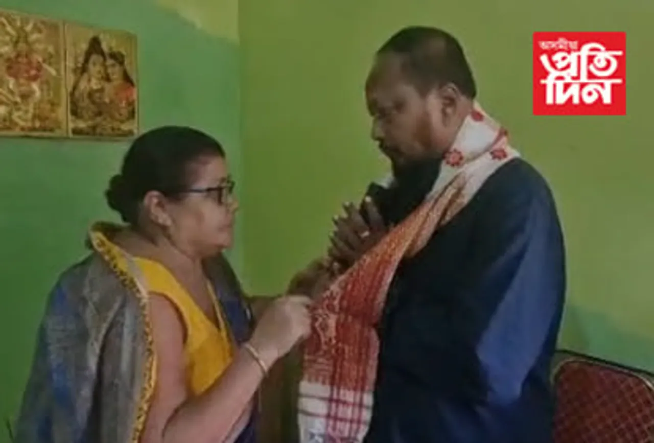 জামুগুৰিহাটত নিউ ৰাজলক্ষ্মী ড্ৰাগছ দিষ্ট্ৰিবিউটৰ এণ্ড কমিউনিকেশ্বনৰ উদ্বোধন পদ্ম হাজৰিকাৰ