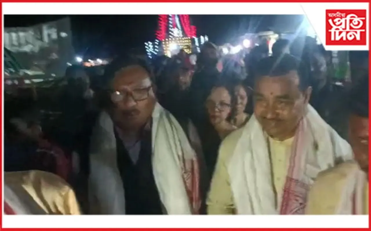 মথুৰাপুৰৰ পূজাস্থলীত মন্ত্ৰী যোগেন মহন, বিধায়ক ধৰ্মেশ্বৰ কোঁৱৰ...