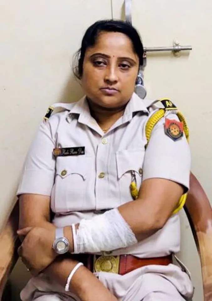 তৃণমূলৰ প্ৰতিনিধি দলৰ আক্ৰমণত আহত ২ মহিলা কনিষ্টবল