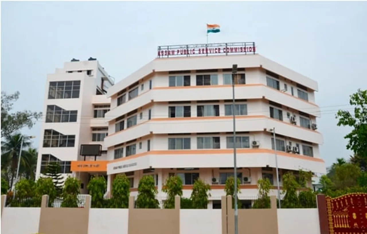 এ পি এছ চি গোচৰৰ তদন্তত ৰাজসাক্ষী হ’বলৈ সাজু দুই অভিযুক্ত বিষয়া
