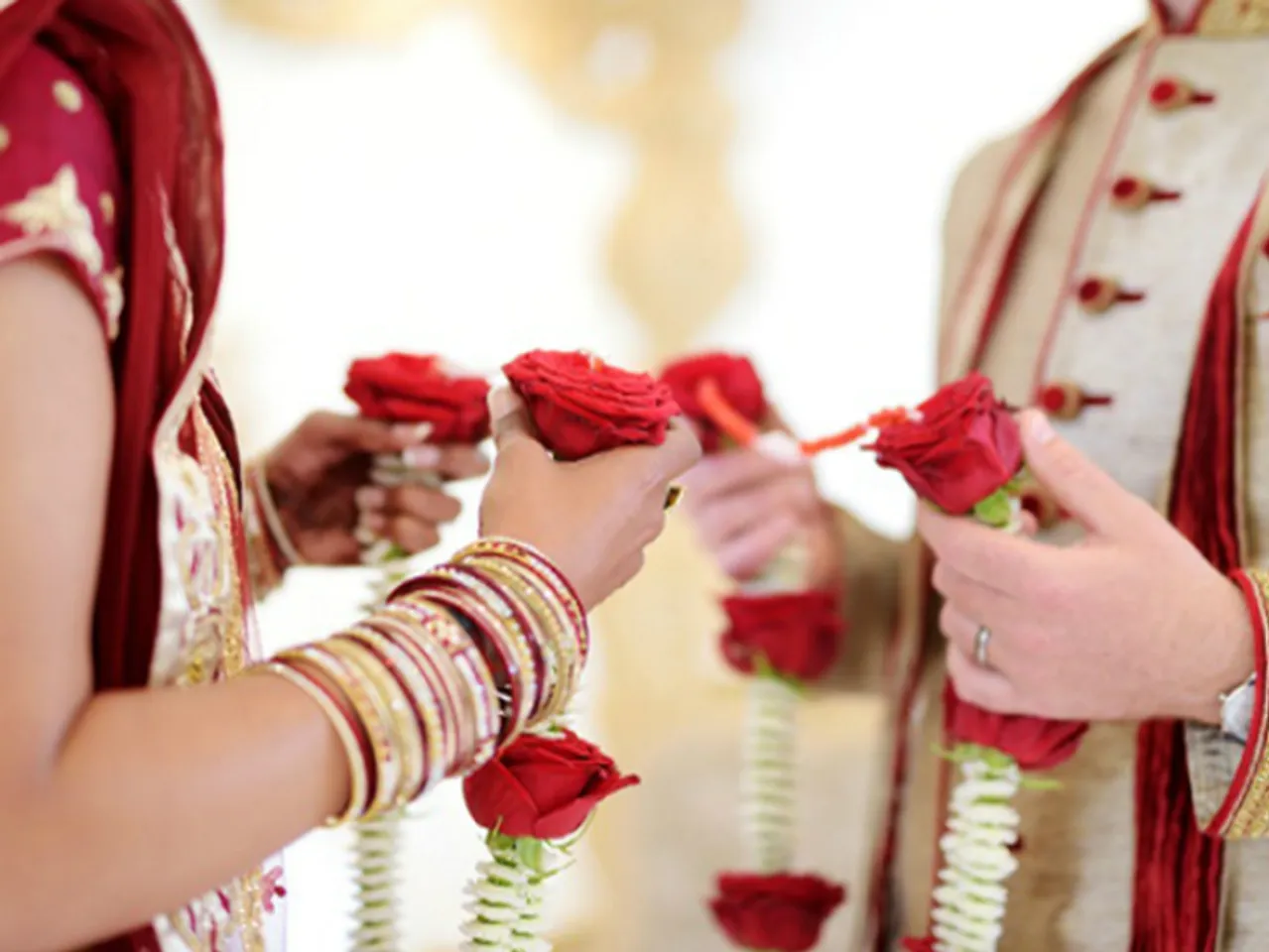 নতুন আইন! ১৮ বছৰ বয়সতে বিয়া পাতিব পাৰিব ল’ৰাই