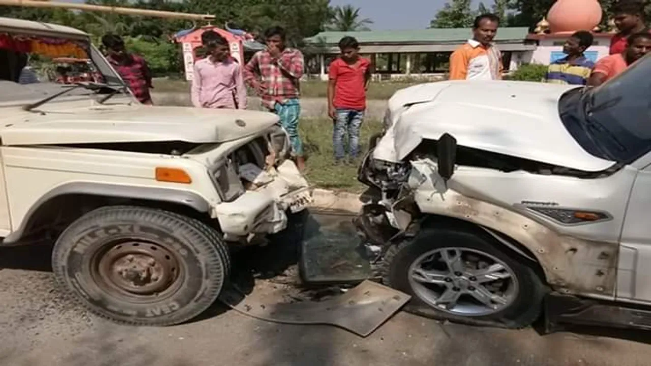 লংকাত পথ দুৰ্ঘটনা, কথমপি ৰক্ষা পৰে লামডিং সমষ্টিৰ প্ৰাক্তন বিধায়ক স্বপন কৰ