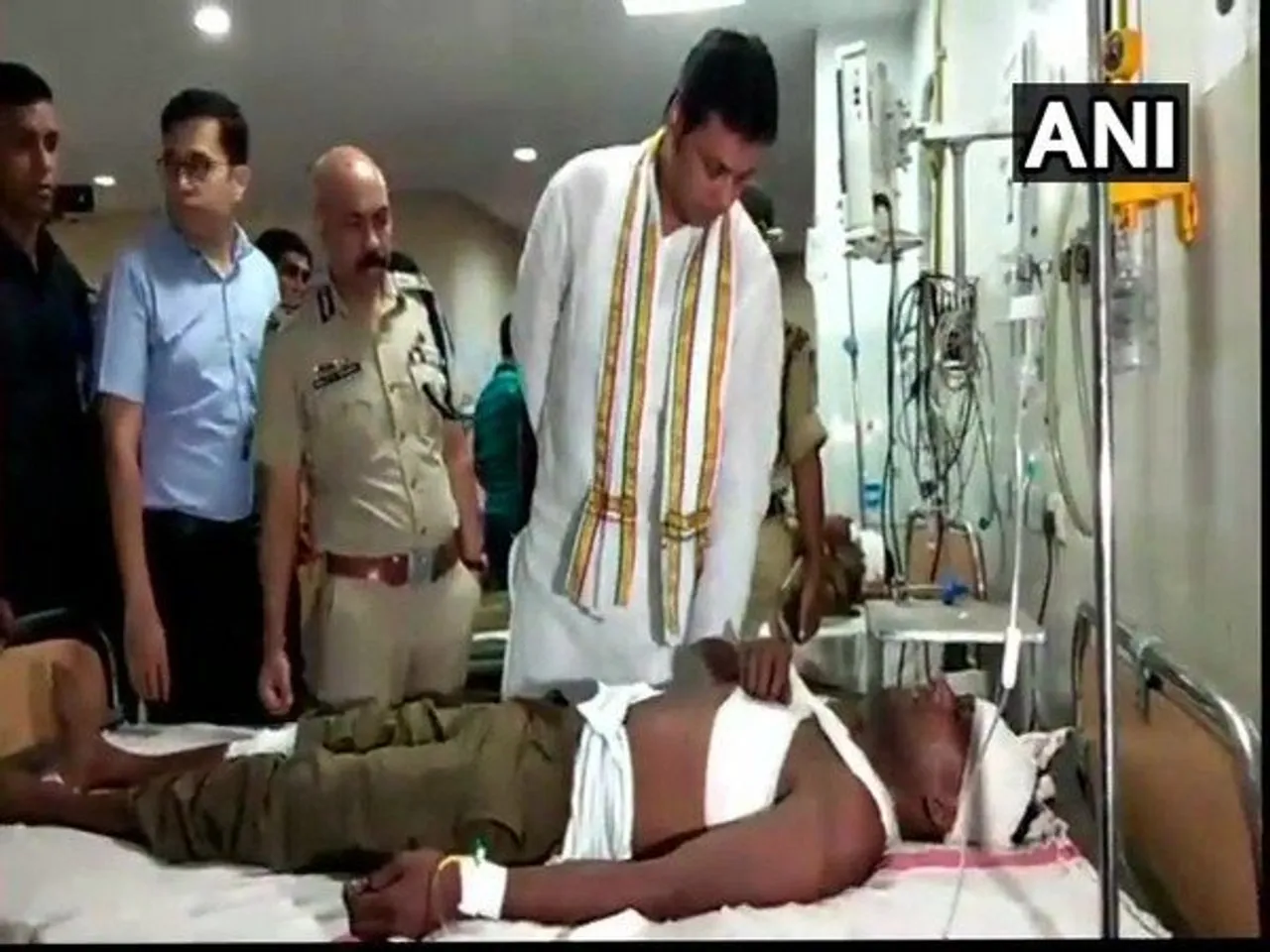 ত্ৰিপুৰাত ৮ নং টি আৰ এছ বেটেলিয়ানৰ বাছ দুৰ্ঘটনাগ্ৰস্ত, আহত ২৯ জন জোৱান