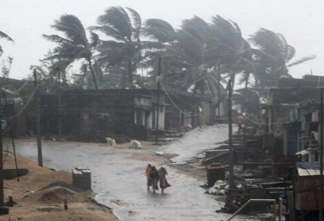 ওড়িশ্যাত তিতলিত নিহতৰ পৰিয়ালক চৰকাৰৰ ১০ লাখ টকাকৈ ক্ষতিপূৰণ