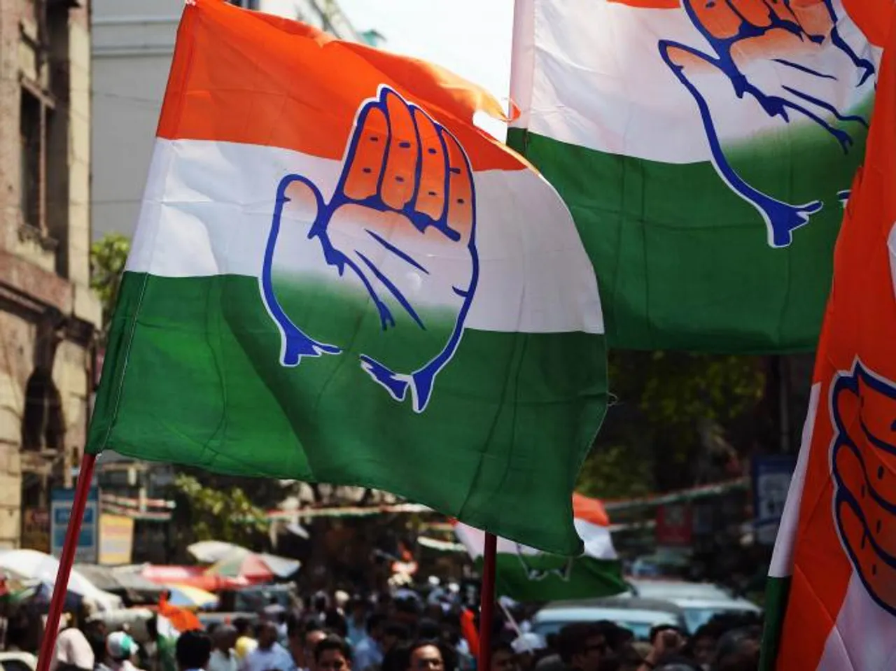 পাৰ্টী বাদ দিয়ক, মোৰ সন্মান ৰক্ষা কৰকঃ নিৰ্বাচনী প্ৰচাৰ চলাই বিতৰ্কত কংগ্ৰেছী বিধায়ক