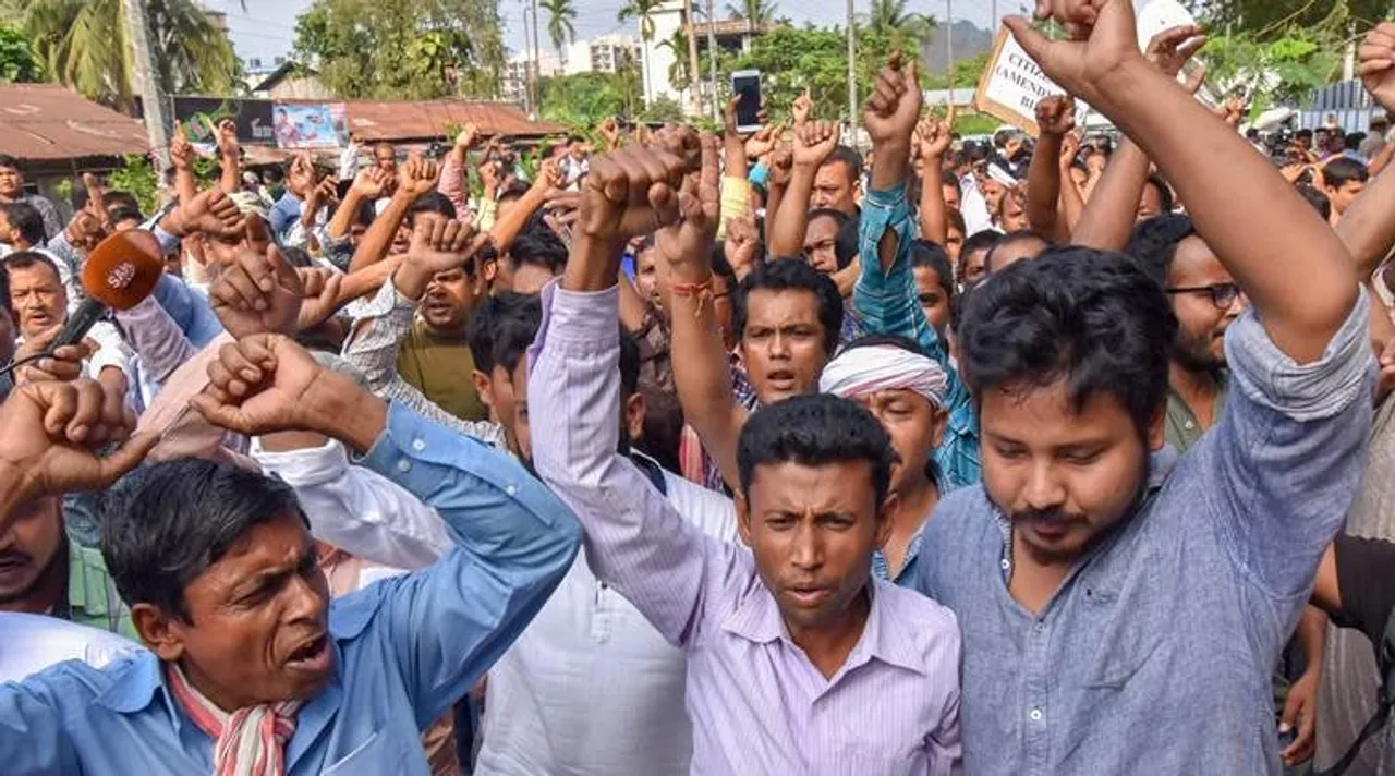 নাগৰিকত্ব আইন সন্দৰ্ভত কেন্দ্ৰৰ শেহতীয়া নিৰ্দেশনাক লৈ উত্তাল ৰাজ্য