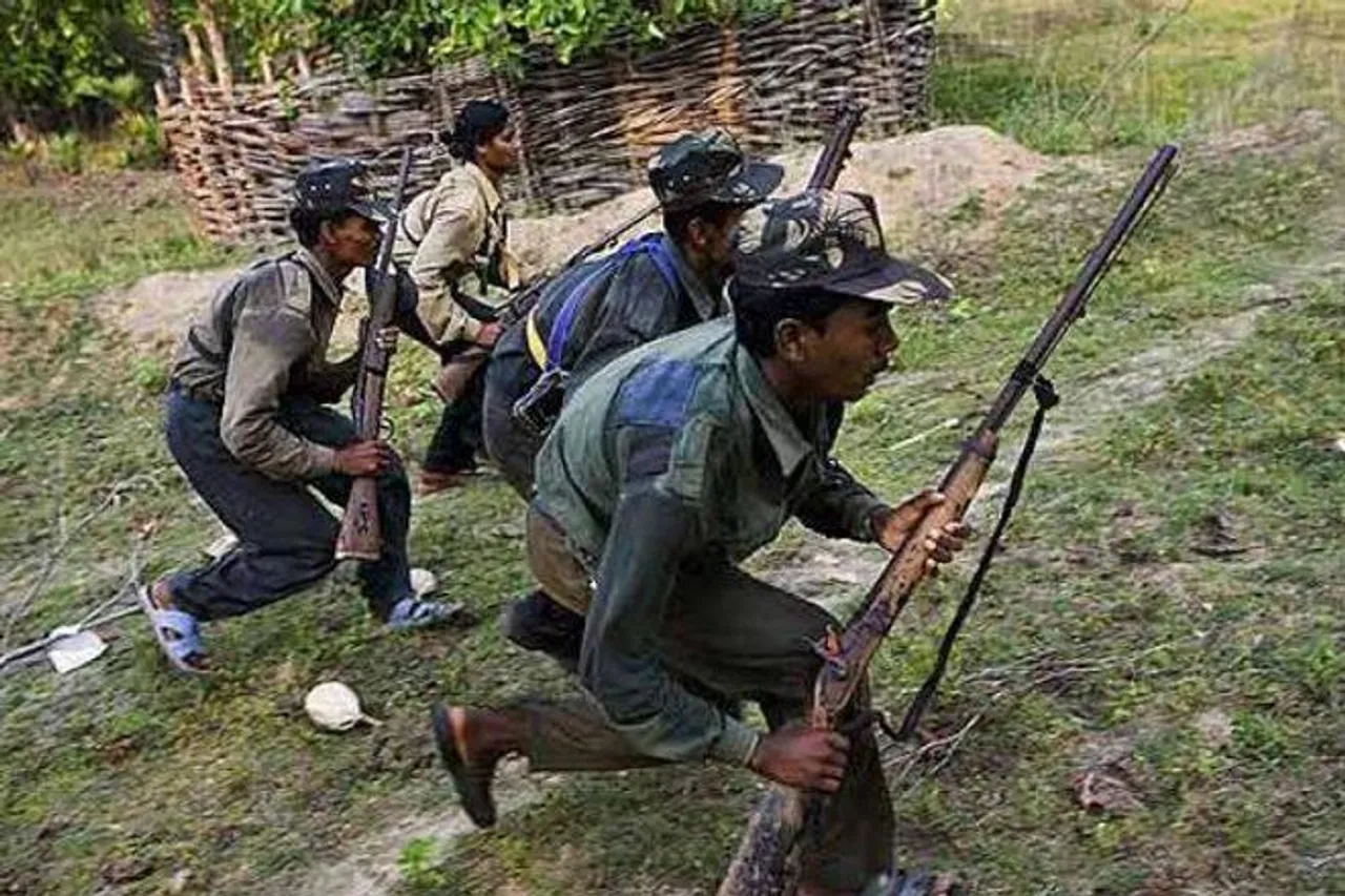 চত্তীশগড়ত ভোটগ্ৰহণৰ মাজতে নক্সালবাদীৰ আক্ৰমণ