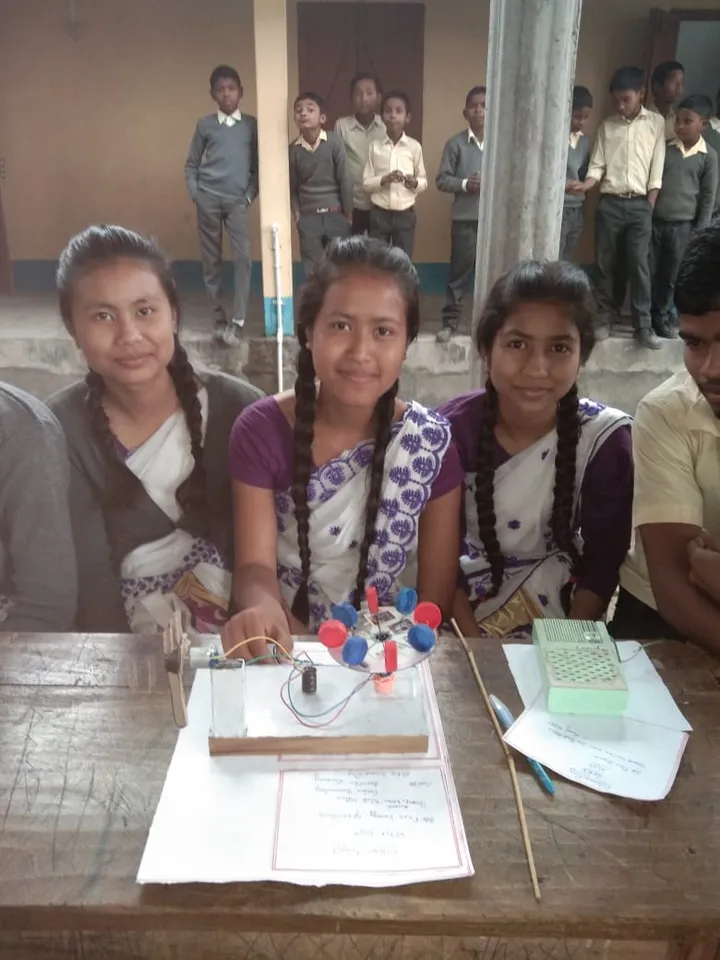 মাজবাট জাতীয় বিদ্যালয়ত বিজ্ঞান দিৱস পালন