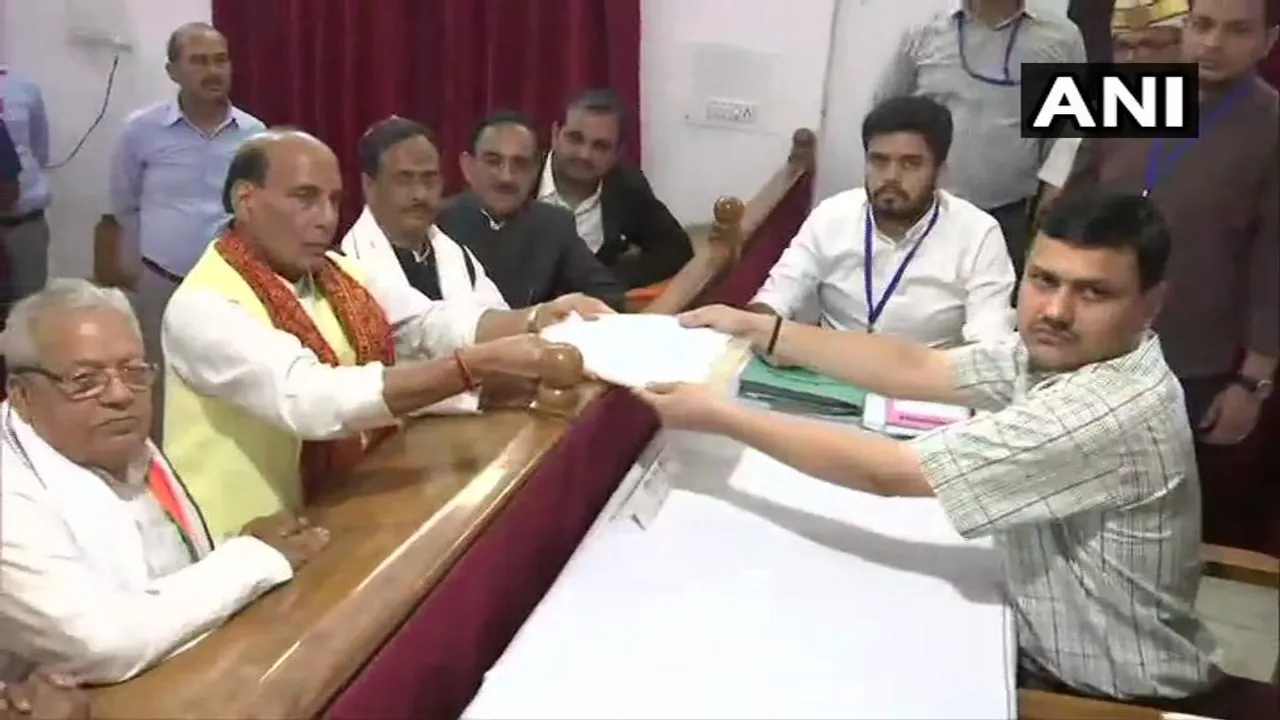 লক্ষ্ণৌত কেন্দ্ৰীয় গৃহ মন্ত্ৰী ৰাজনাথ সিঙৰ মনোনয়ন পত্ৰ দাখিল…