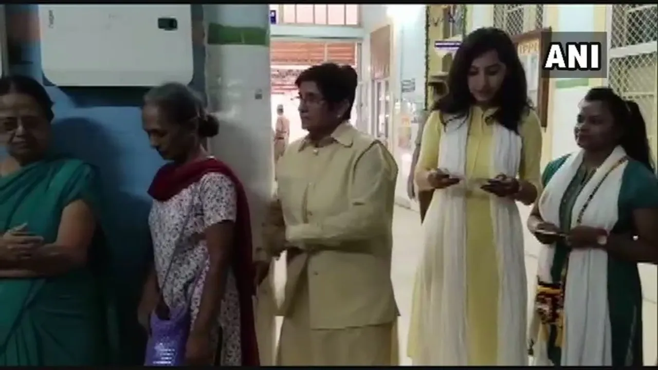 পুডুচেৰীত পুৱাই ভোটাধিকাৰ সাব্যস্ত উপ-ৰাজ্যপাল কিৰণ বেদীৰ…