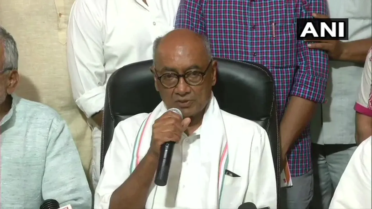 আজি গান্ধীৰ হত্যাকাৰীৰ আদৰ্শই দেশত জয়লাভ কৰেঃ প্ৰজ্ঞা সিং ঠাকুৰক কটাক্ষ পৰাজিত দিগ্বিজয় সিঙৰ