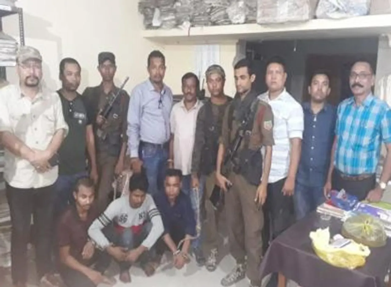 জাগীৰোডত ৪ দুৰ্ধৰ্ষ গঁড় চিকাৰীক গ্ৰেপ্তাৰ…