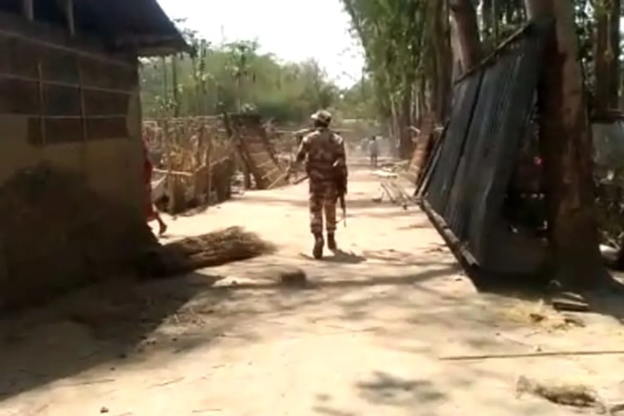 মৃতদেহ চাবলৈ গৈ বিশ্বনাথত ল’কডাউন ভংগ কৰা লোকক পহুখেদা আৰক্ষীৰ…VIDEO
