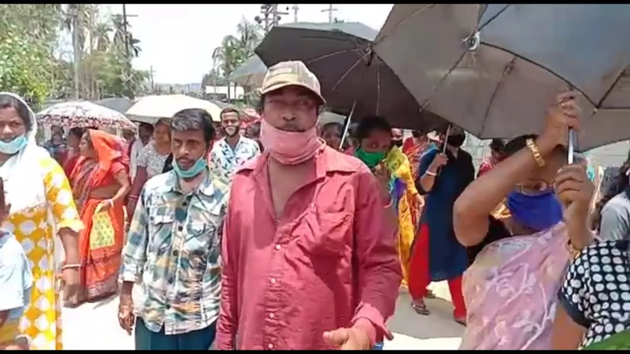 লামডিঙত লকডাউন ভংগ কৰি ওলাই আহিল সহস্ৰাধিক লোক, দৰিদ্ৰক ধন প্ৰদানৰ নামত ফৰ্ম ফিলাপ কৰোৱা চি পি আই এম নেতা-কৰ্মীক আটক, VIDEO