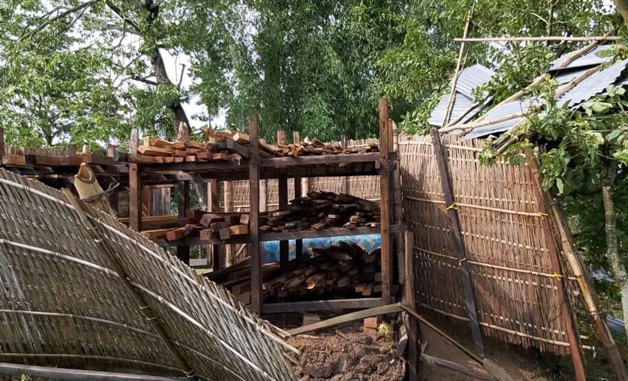 বকোত ধুমুহা-বৰষুণৰ ফলত বিস্তৰ ক্ষতি সাধন…