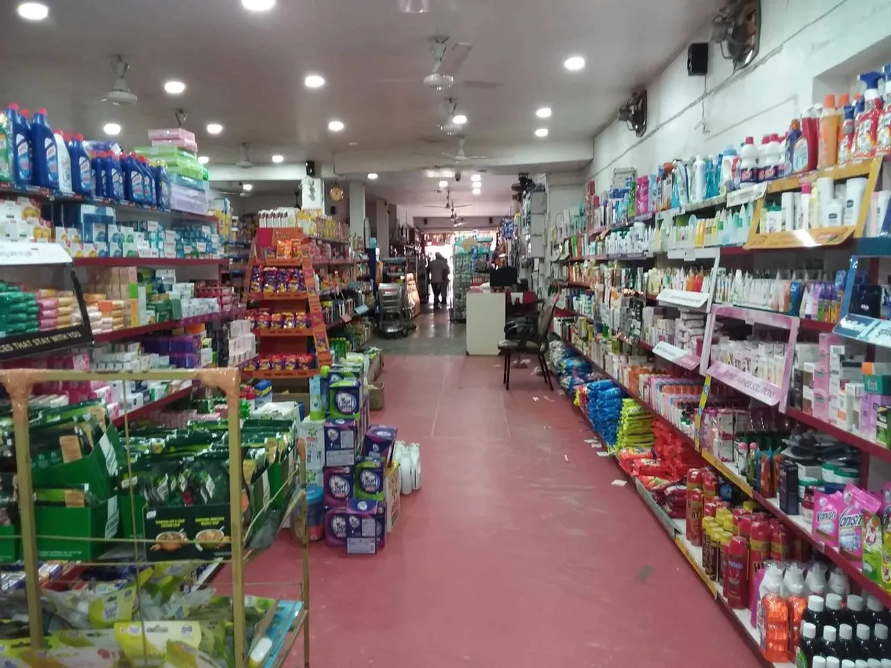 আজিৰে পৰা ৫দিনৰ বাবে খোলা হ’ল গেলামালৰ দোকান…