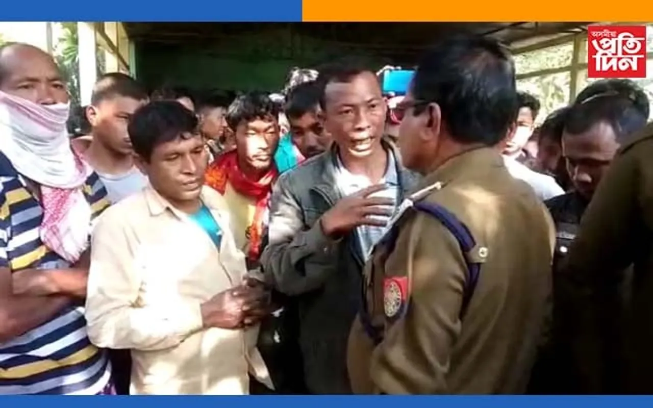 বটদ্ৰৱাত হিন্দু ভুৱা পৰিচয়ৰে জনজাতীয় কিশোৰীক অন্তঃসত্বাজনিত ঘটণাক কেন্দ্ৰ কৰি উত্তপ্ত পৰিস্থিতি…