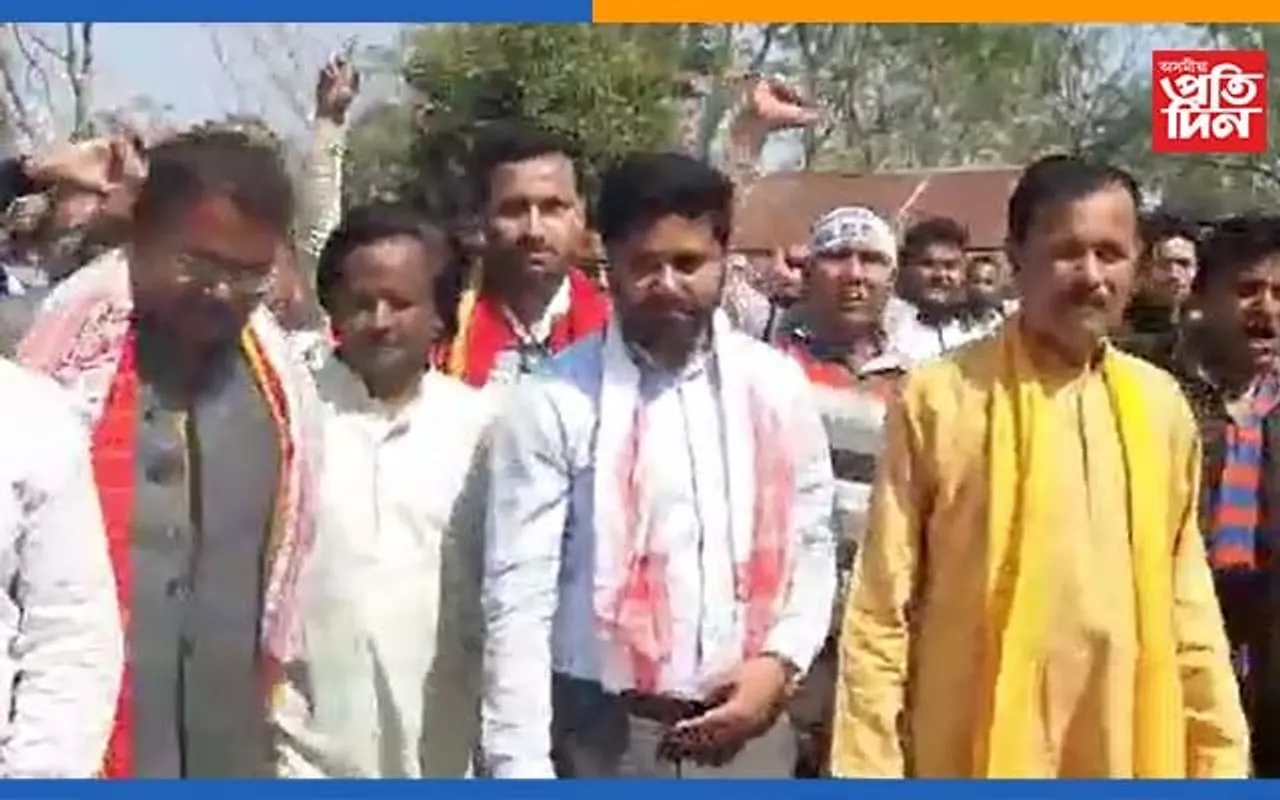 মাধৱদেৱৰ জন্মস্থান লেটেকুপুখুৰীত আৰ্শীষ ল’লে লুৰিণজ্যোতি সহ এজেপি নেতৃত্বই …