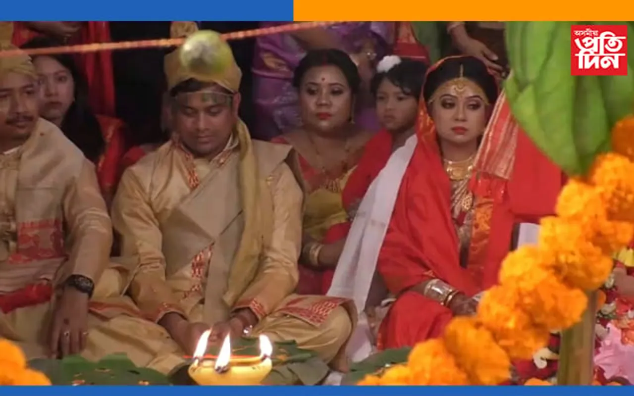 চকলং পদ্ধতিৰে নীল আকাশৰ সৈতে বিয়াত বহিল নেন্সী…