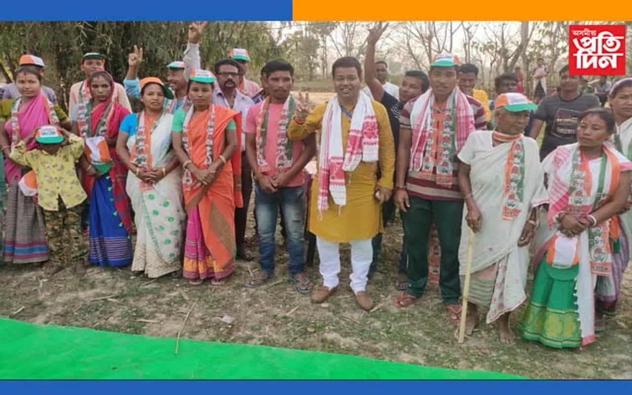 বঢ়মপুৰ সমষ্টিত এদিনতে ডেৰ শতাধিক অগপ-বিজেপি কৰ্মীৰ কংগ্ৰেছত যোগদান…