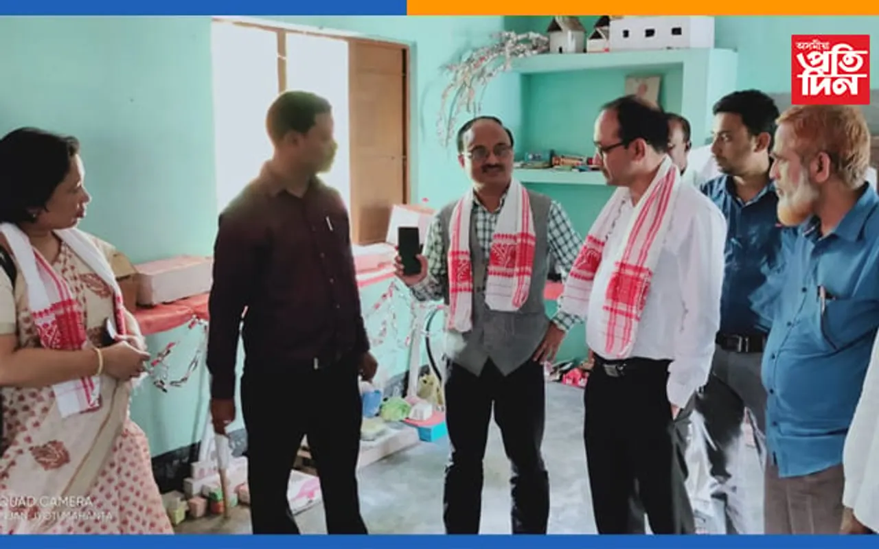 কপিলীৰ ৩খন বিদ্যালয় আকস্মিক পৰিদৰ্শন শিক্ষা বিভাগৰ উচ্চপদস্থ বিষয়াৰ…