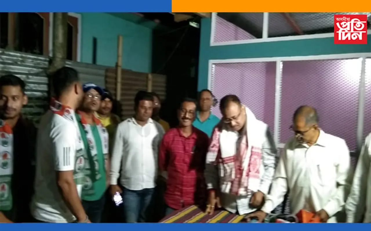 মঙলদৈত শৰীৰচৰ্চাবিদে যোগদান কৰিলে কংগ্রেছত…