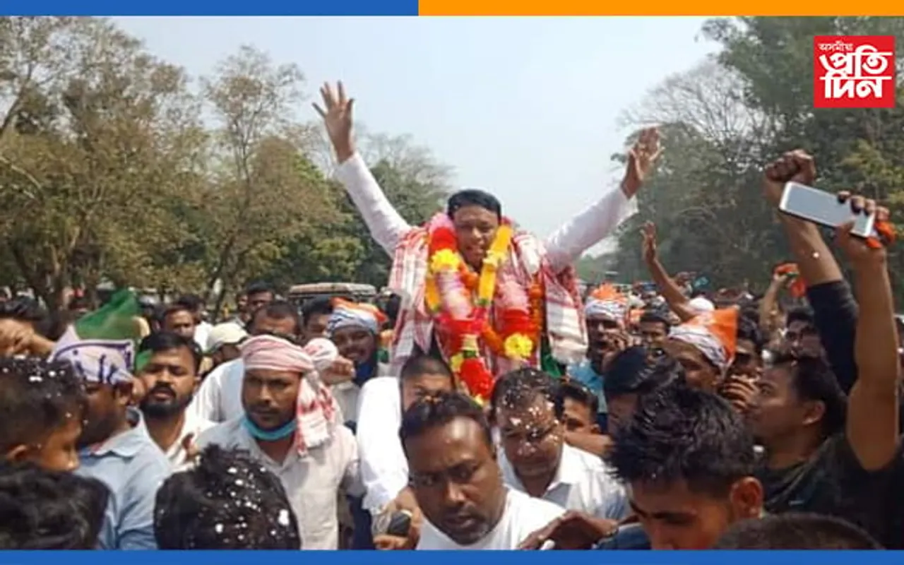 সৰুক্ষেত্ৰীত ২০ সহস্ৰাধিক জনতাই বাইক ৰেলীৰে আদৰিলে কংগ্ৰেছৰ প্ৰাৰ্থী জাকিৰ হুছেইন শিকদাৰক…