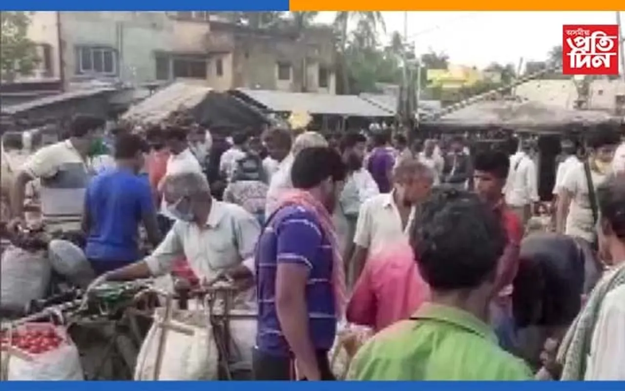 এফালে কোৰোনাৰ দ্ৰুত সংক্ৰমণ, আনফালে পশ্চিম বংগৰ বজাৰত ভিৰ..