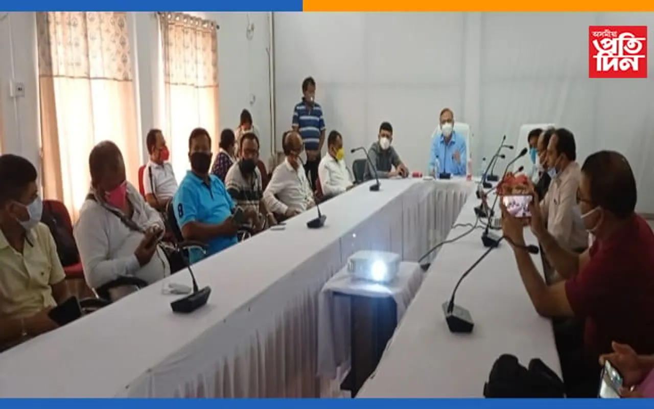 বোকাখাট মহকুমা প্ৰশাসনৰ পৰ্যালোচনা সভাঃ বৃদ্ধি নহয় সম্পূৰ্ণ লকডাউন