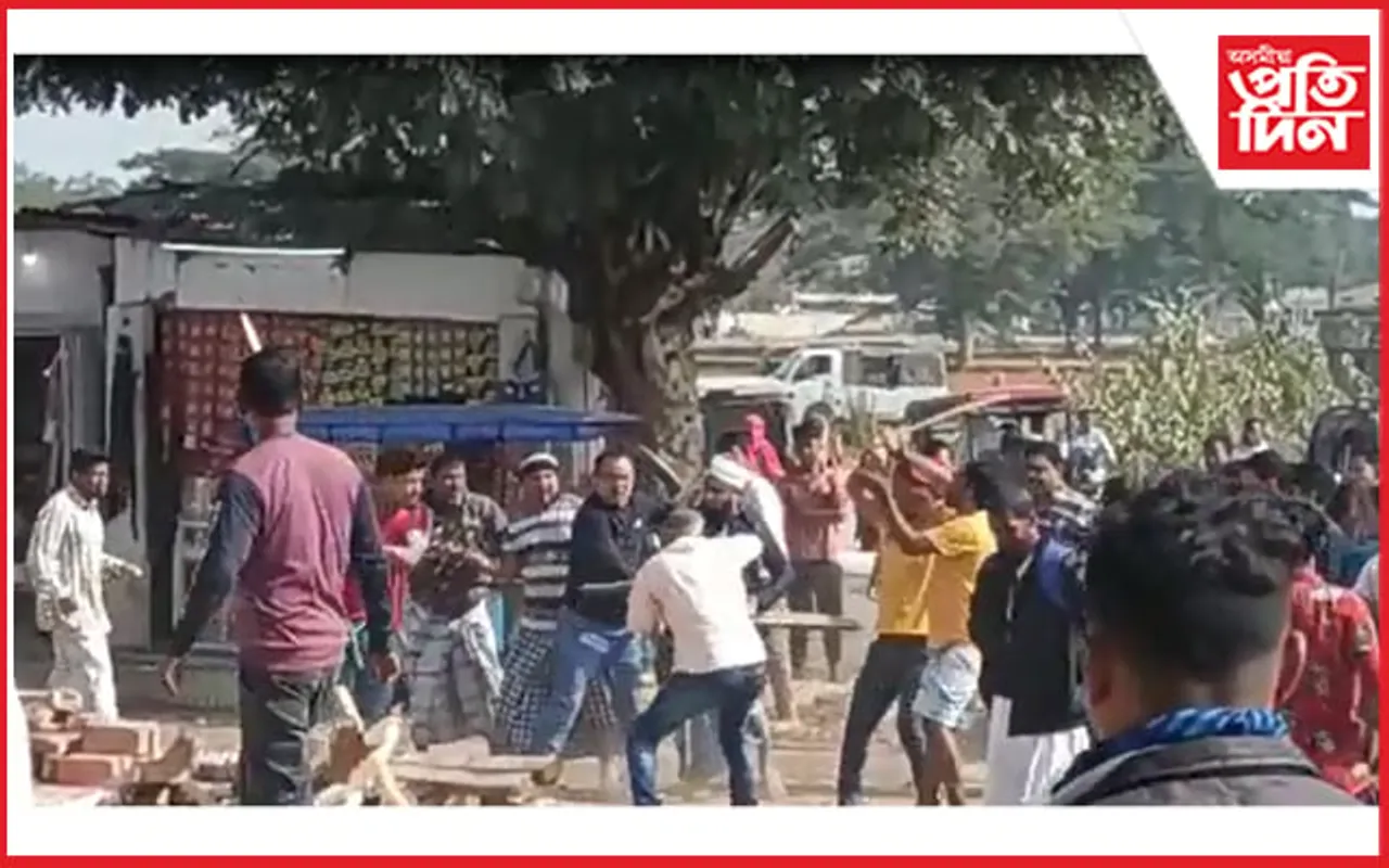 হোজাইৰ নীলবাগানত ভয়ংকৰ ঘটনাঃ গাড়ী পাৰ্কিঙক লৈ দুই ফৈদৰ মাজত প্ৰচণ্ড মাৰপিট, আহত কেইবাজনো…