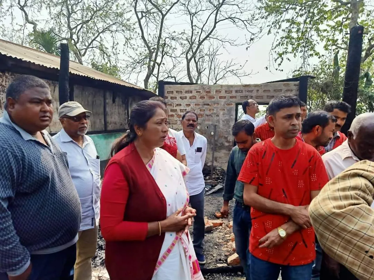 বকোত নিশা অগ্নিকাণ্ড সংঘটিত,  ৫খনকৈ দোকান জুইত ভষ্মীভূত…