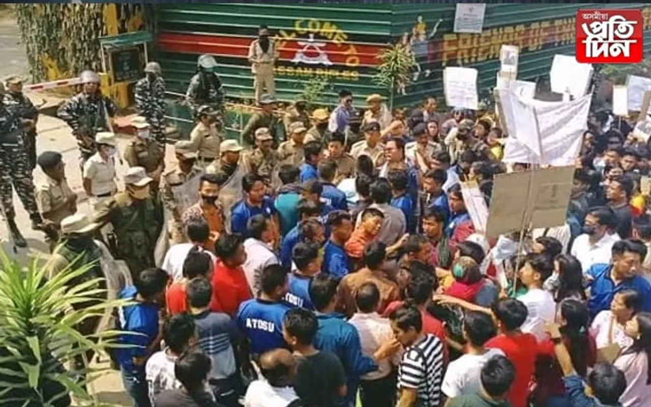 নগা উগ্ৰপন্থীৰে ভুৱা সংঘৰ্ষৰ নামত নিৰিহ যুৱকক হত্যা! প্ৰতিবাদত উত্তাল তিৰাপ জিলা, AFSA বাতিলৰ দাবী
