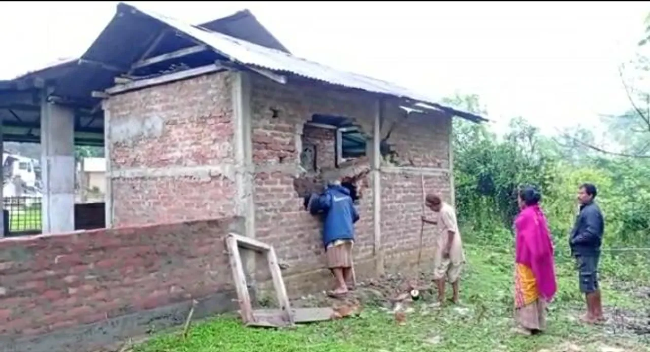 বোকাখাতত বন্যহস্তীৰ সন্ত্ৰাস অব্যাহত…