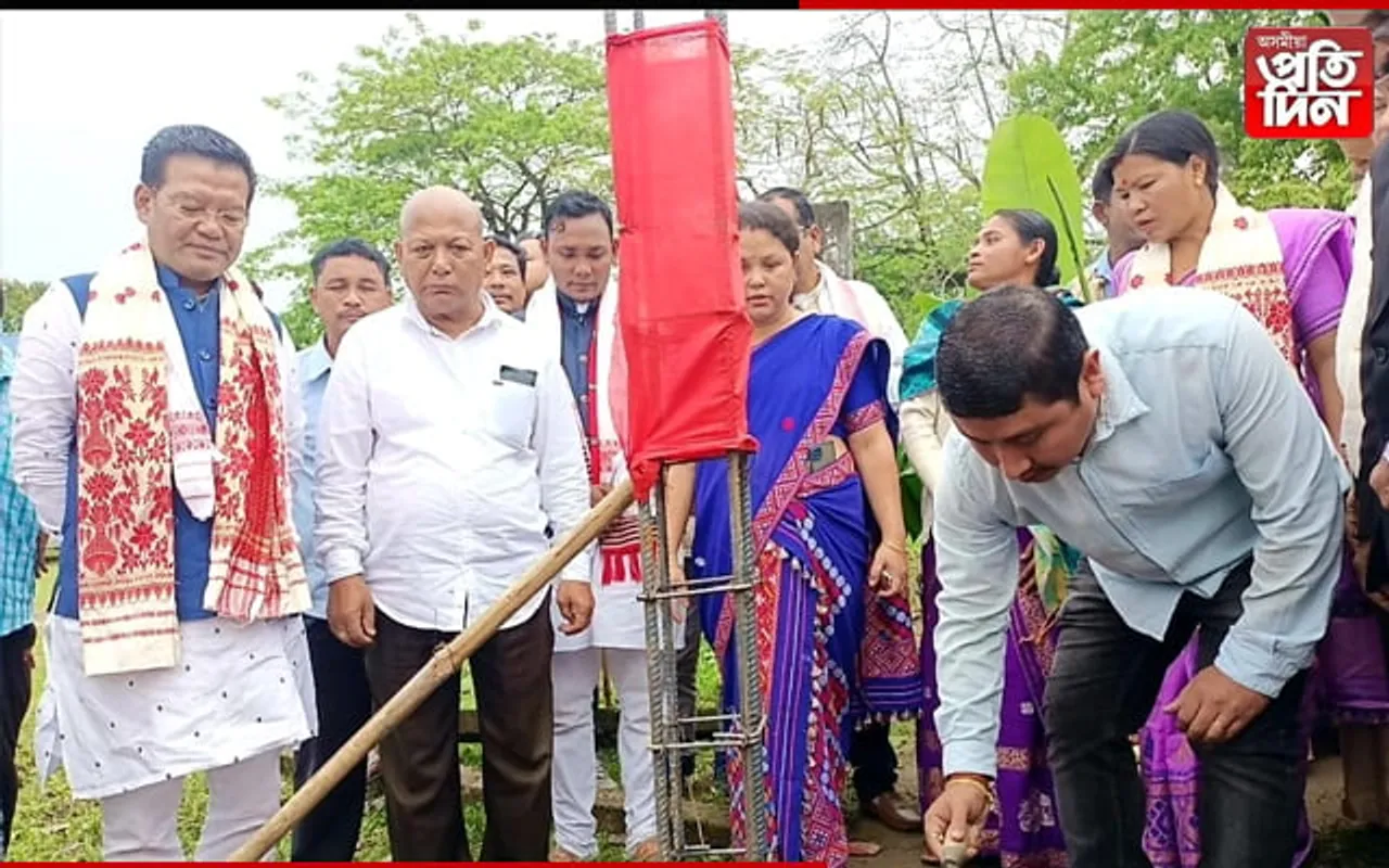 ঢকুৱাখনাৰ ‘সমন্বয় ভৱন’ৰ পকী বেৰাৰ আধাৰশিলা স্থাপন…