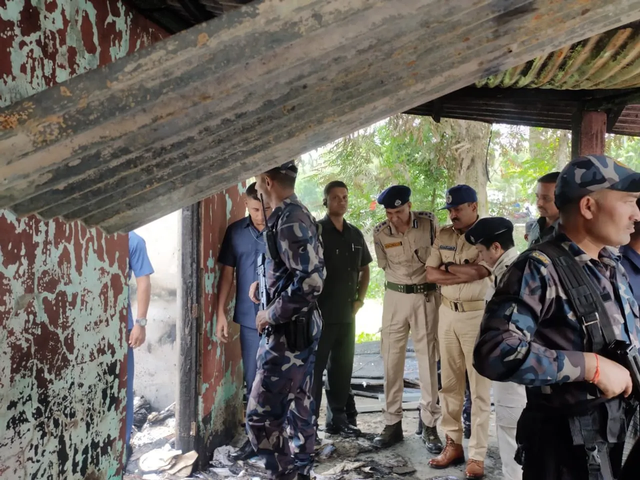 বটদ্ৰবা থানা আক্ৰমনত ড্ৰাগছ মাফিয়া, কুখ্যাত ডকাইত : ব্যৱহাৰ হৈছিল নেকি পেট্ৰ’ল বোমা ?