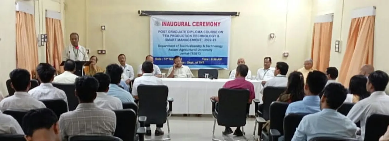 অসম কৃষি বিশ্ববিদ্যালয়ত চাহ উৎপাদন প্ৰযুক্তি আৰু বুদ্ধিদীপ্ত ব্যৱস্থাপনাৰ স্নাতকোত্তৰ ডিপ্লমা পাঠ্যক্ৰমৰ শুভাৰম্ভ…