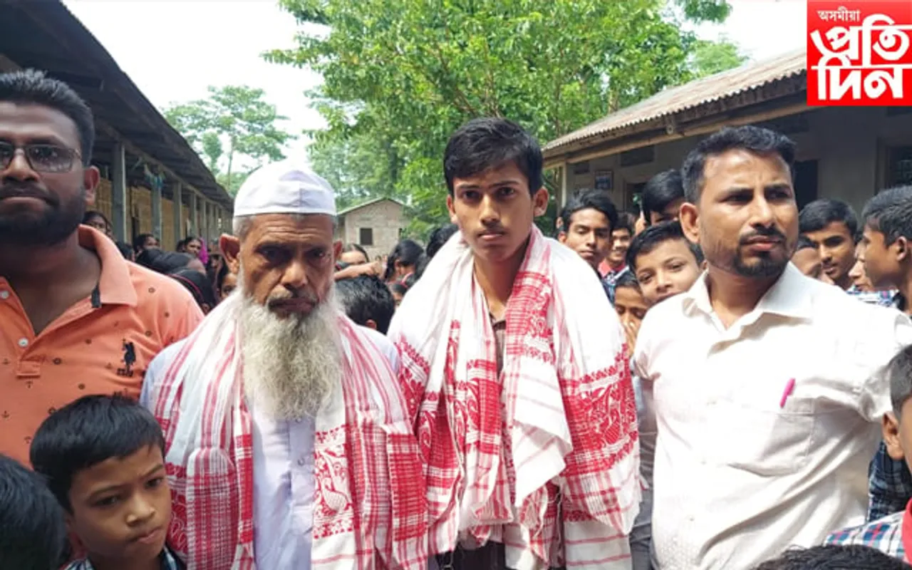 হাইমাদ্ৰাছাত তৃতীয় স্থানৰে কলিয়াবৰলৈ গৌৰব কঢ়িয়ালে ইৰ্শ্বাদউল্লাহে…