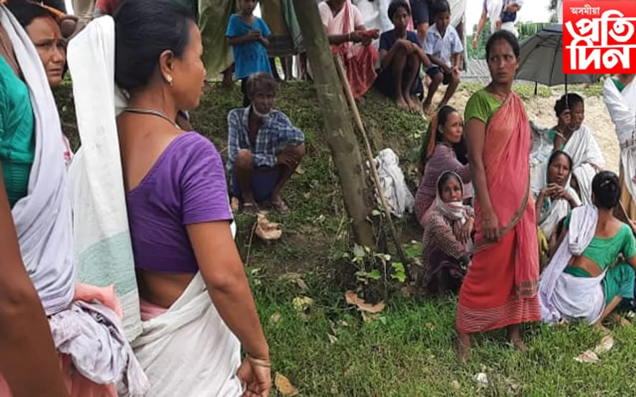 পানীত পৰি মহিলাৰ সলিল সমাধি…
