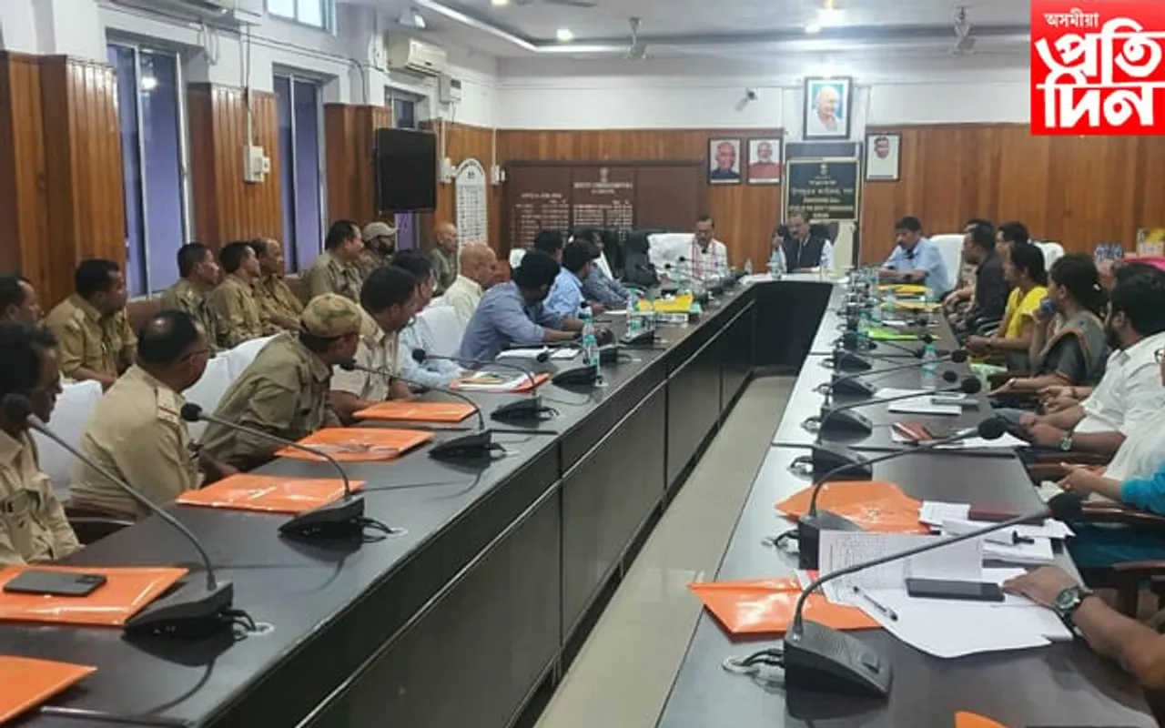 দৰং জিলাৰ বানপানীত ক্ষতিগ্ৰস্তৰ গৃহৰ তালিকাৰ পুনৰীক্ষণৰ বাবে গোট গঠন…