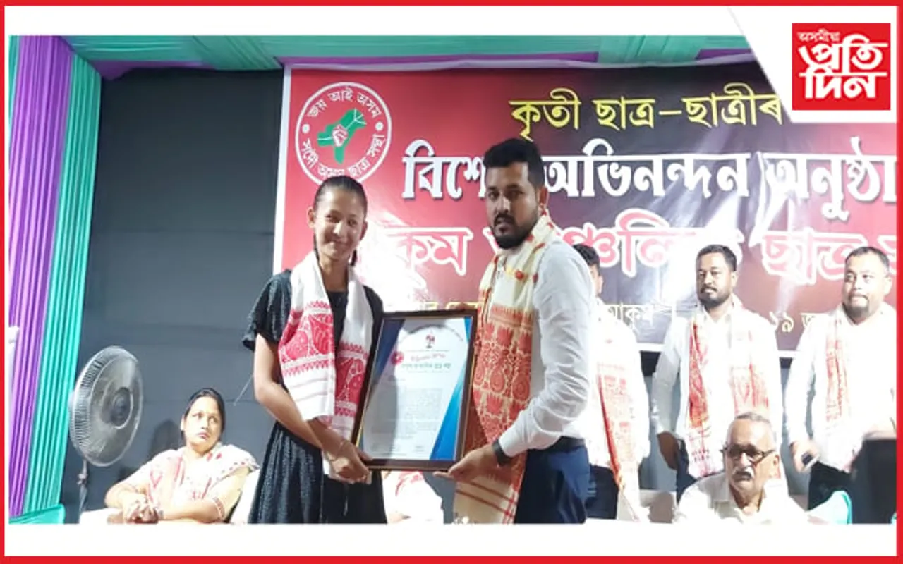 নিজৰ মাতৃভাষাক সন্মান জনোৱা উচিত: মাকুমত শংকৰজ্যোতি বৰুৱা