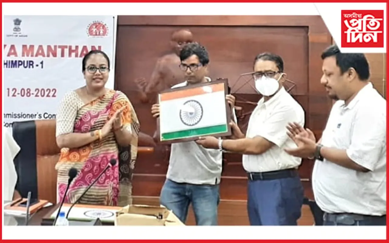 ঘিলামৰাৰ স্বাস্থ্য কৰ্মী লক্ষী হাজৰিকালৈ  শ্ৰেষ্ঠত্বৰ বঁটা…