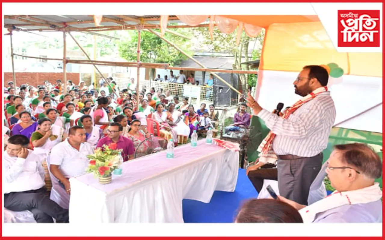 ”গাঁৱৰ শিশুহঁতে যাতে হীনমন্যতাত ভুগিবলগীয়া নহয় সেয়া সুনিশ্চিত কৰিবলৈ ৰাজ্য চৰকাৰ বদ্ধ  পৰিকৰ”