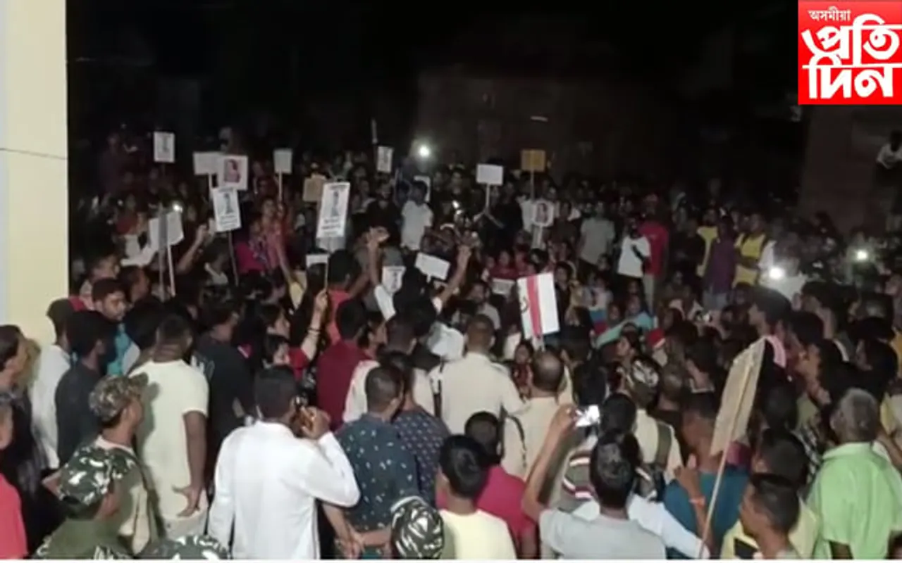 ছাত্ৰী ধৰ্ষণ-হত্যাকাণ্ড! দোষীক ফাঁচী দিয়াৰ দাবীত উত্তাল লামডিং, আৰক্ষী-প্ৰতিবাদকাৰীৰ মাজত হতাহতি