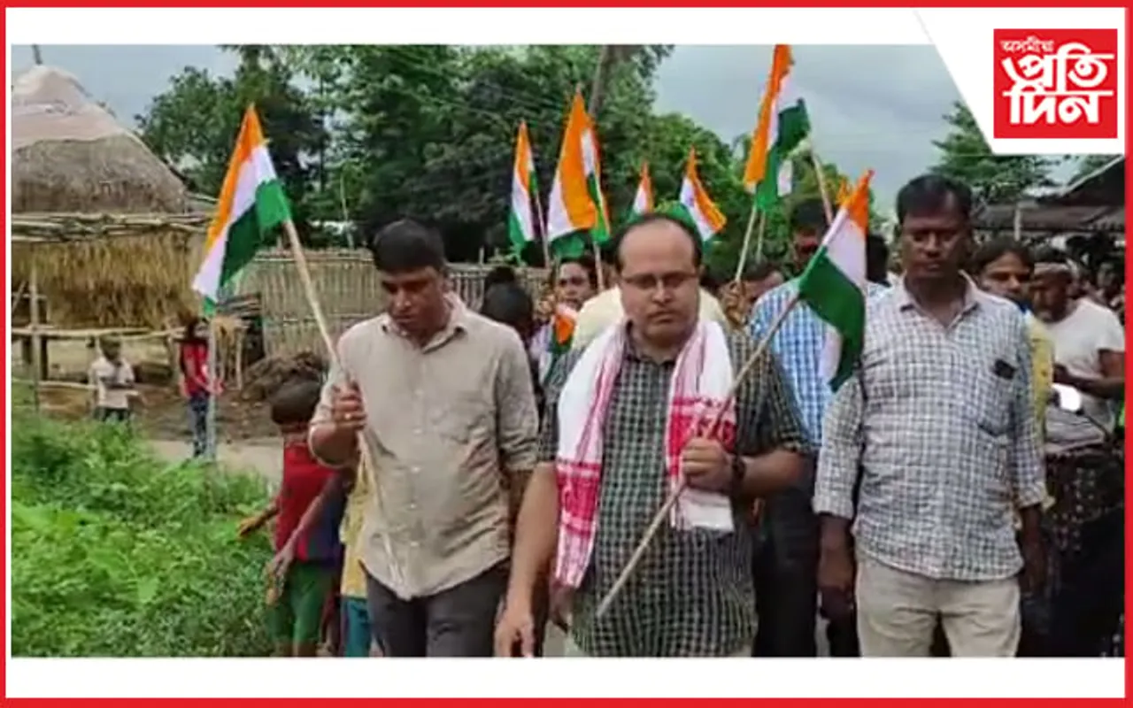 বিধায়ক আমিনুল ইছলামৰ ‘হৰ ঘৰ ত্ৰিৰংগা’ কাৰ্যসূচীৰ প্ৰচাৰ অভিযান…
