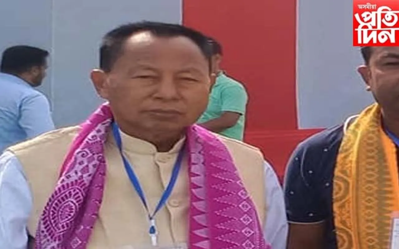 প্ৰসিদ্ধ চিন্তাবিদ, শিক্ষাবিদ তথা বিশিষ্ট লিখক ড০ প্ৰফুল্ল মহন্তৰ বিয়োগত শোক প্ৰকাশ বড়ো সাহিত্য সভাৰ…