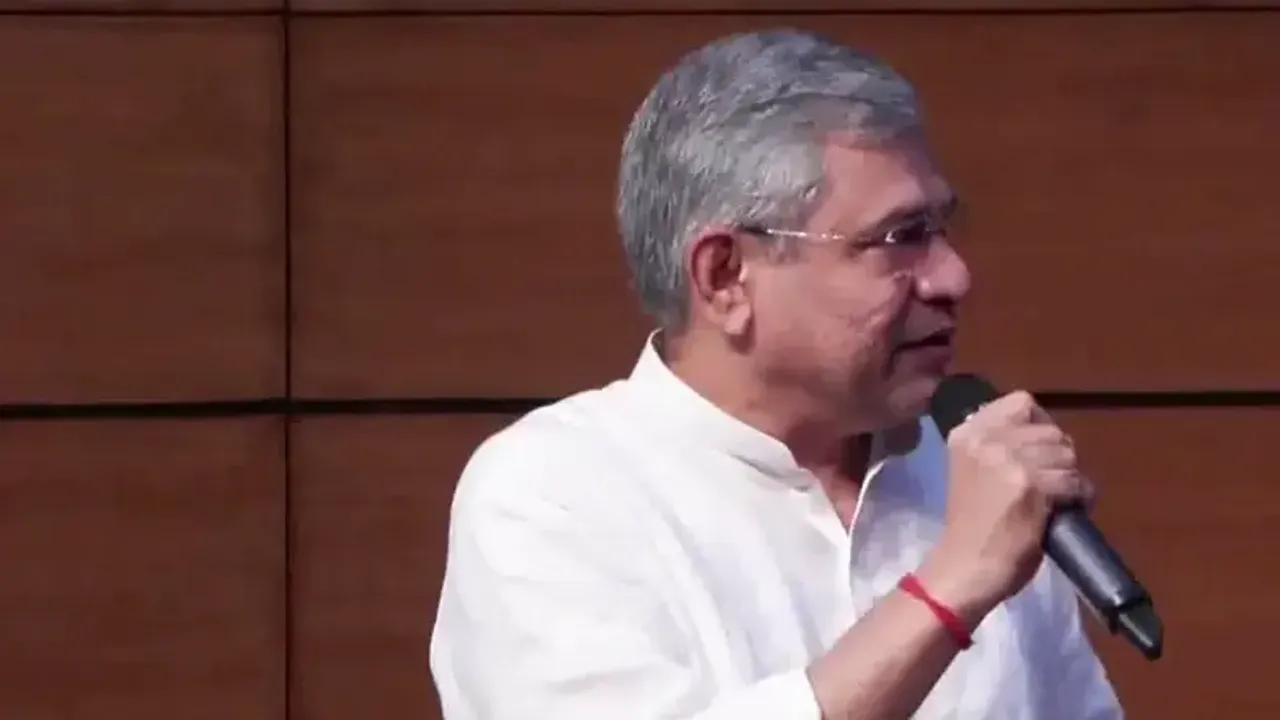 8th Central Pay Commission: सरकार ने 8वें केंद्रीय वेतन आयोग को दी मंजूरी, 50 लाख सरकारी कर्मचारियों के लिए बड़ी राहत