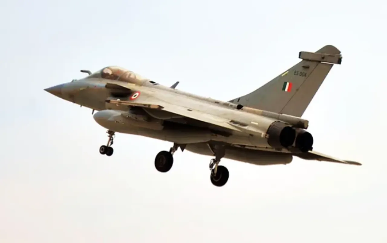 Fighter Planes: लखनऊ बनेगा डिफेंस मैन्युफैक्चरिंग हब, अब यहीं बनेंगे लड़ाकू विमान और पनडुब्बी,लगेंगे चार नए संयंत्र