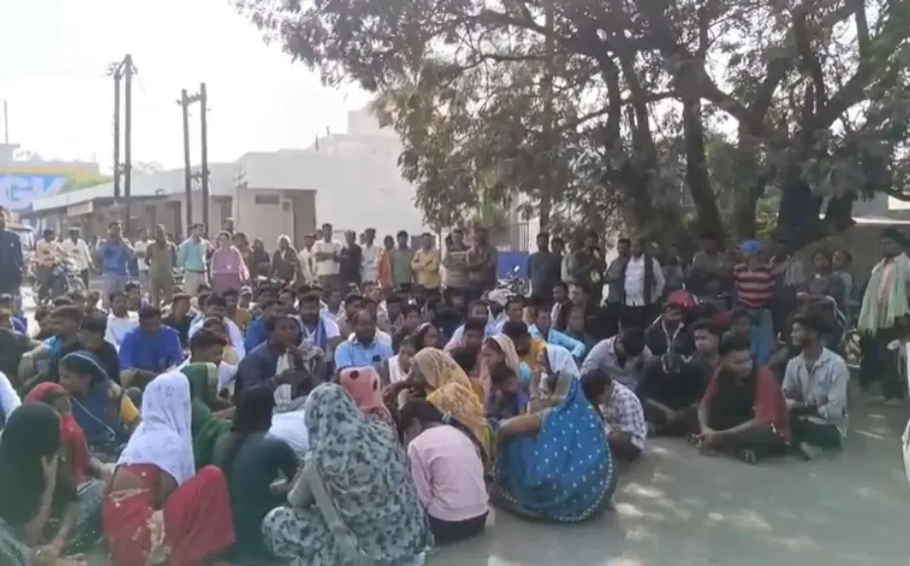 जांजगीर-चांपा में युवक की सड़क हादसे में मौत: परिजनों ने 5 घंटे किया चक्का जाम, 20 लाख मुआवजा की मांग की