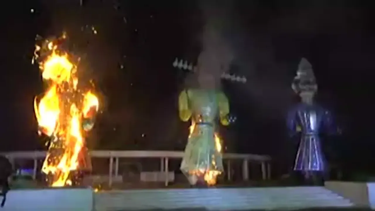 Dussehra Ravana Dahan Indore Gwalior Ujjain Narmadapuram hindi news